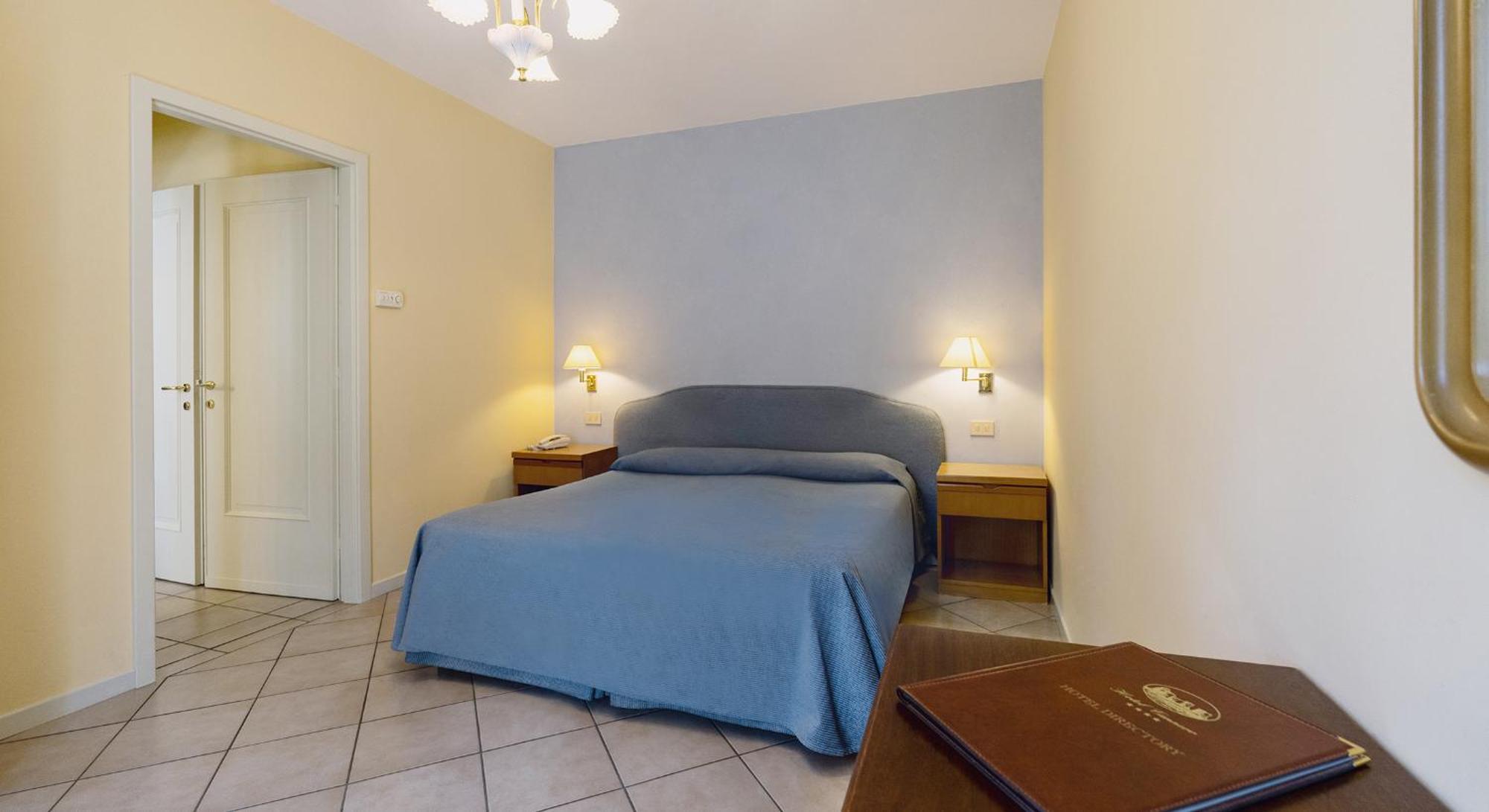 カンネロ・リヴィエーラ Residenza Dei Fioriアパートホテル エクステリア 写真